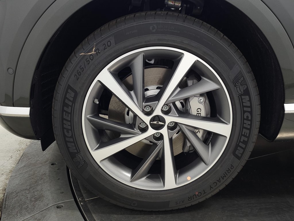2026 Genesis GV80 2.5T Advanced photo 2