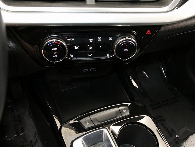 2024 Chevrolet Trax LT photo 19