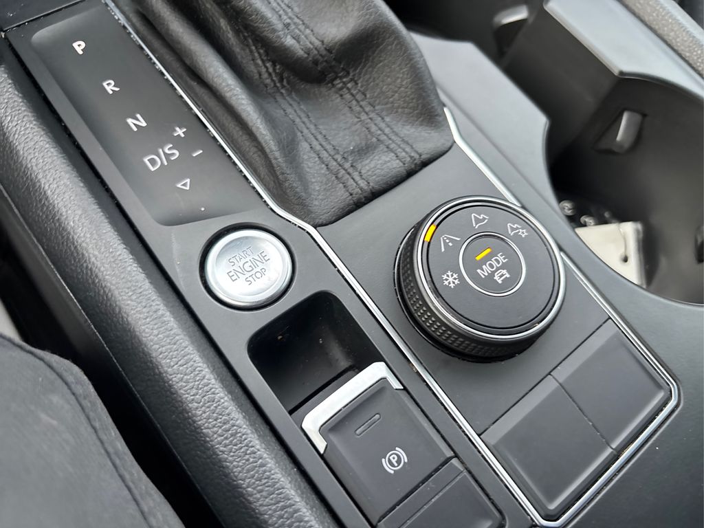 2019 Volkswagen Atlas V6 SE photo 22