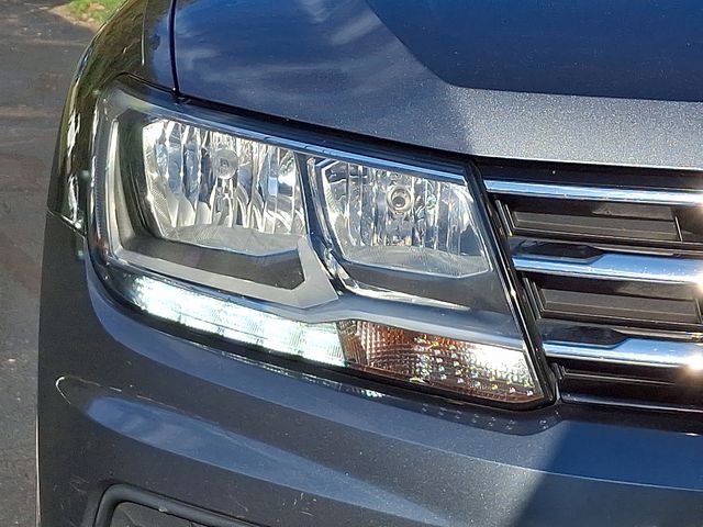 2018 Volkswagen Tiguan S photo 7