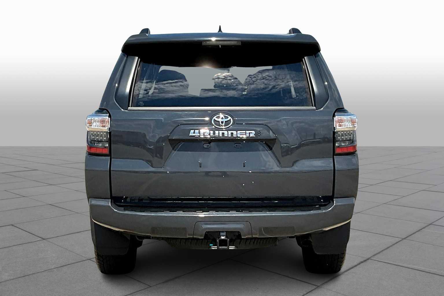 2024 Toyota 4Runner SR5 Premium photo 4