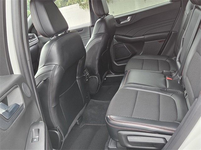 2023 Ford Escape ST-Line Select photo 14
