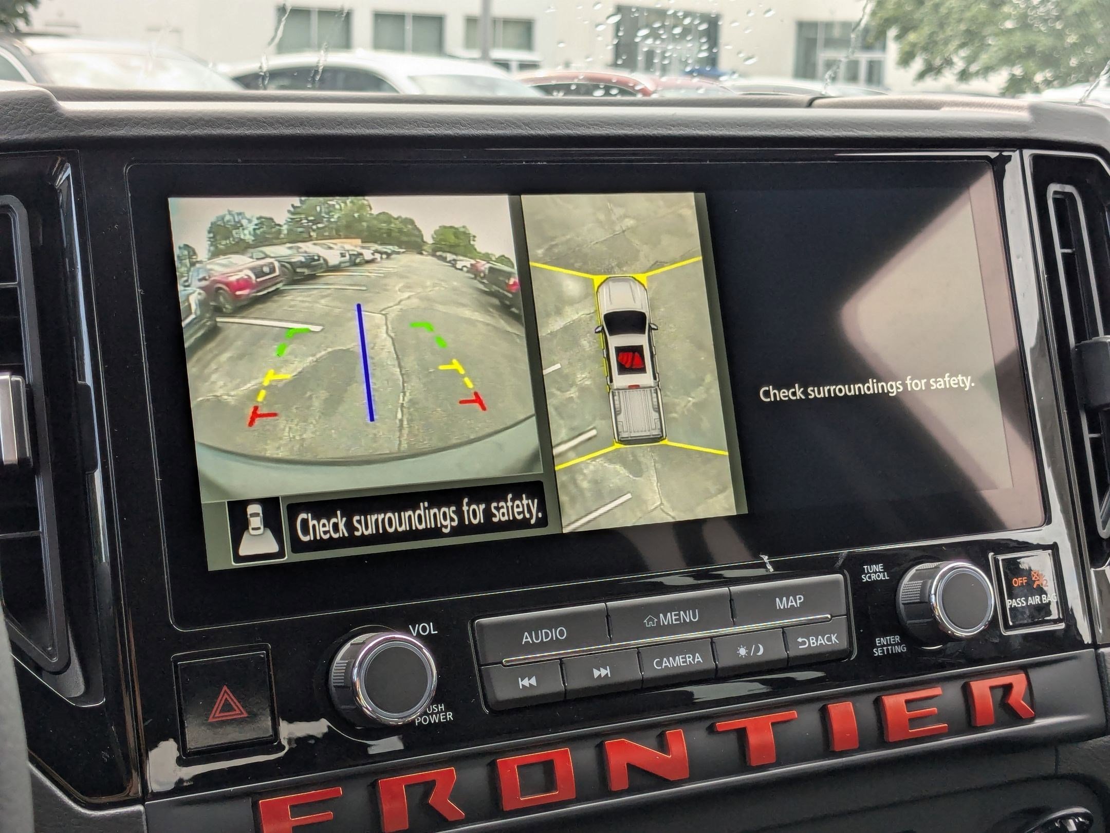 2025 Nissan Frontier PRO-4X photo 13