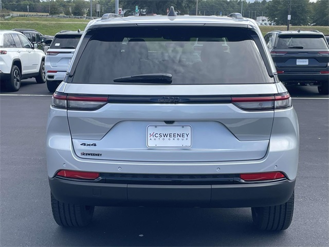 2025 Jeep Grand Cherokee Altitude X photo 4