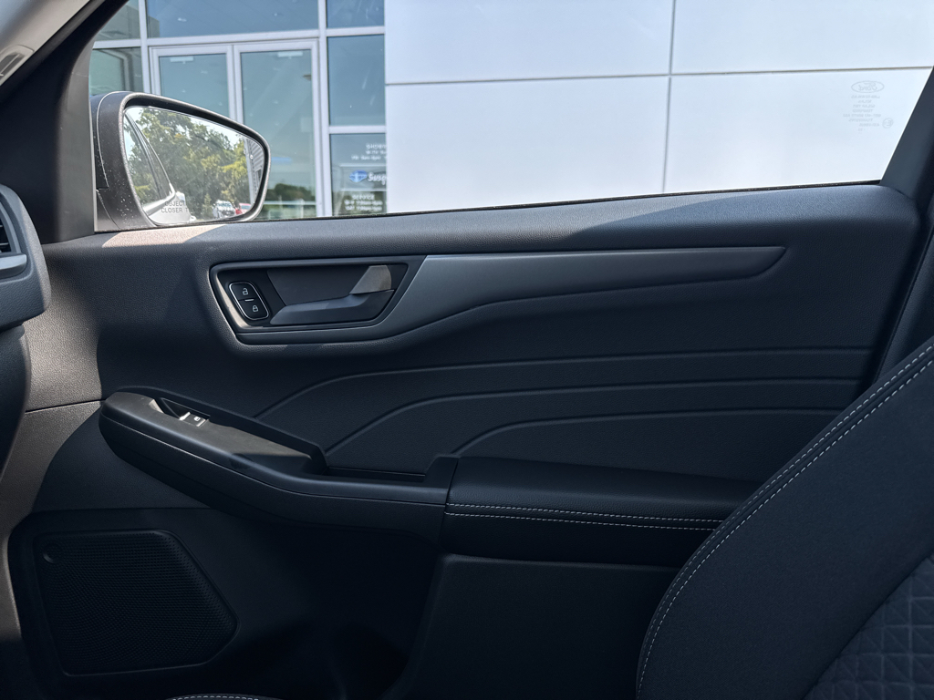 2025 Ford Escape Active photo 25