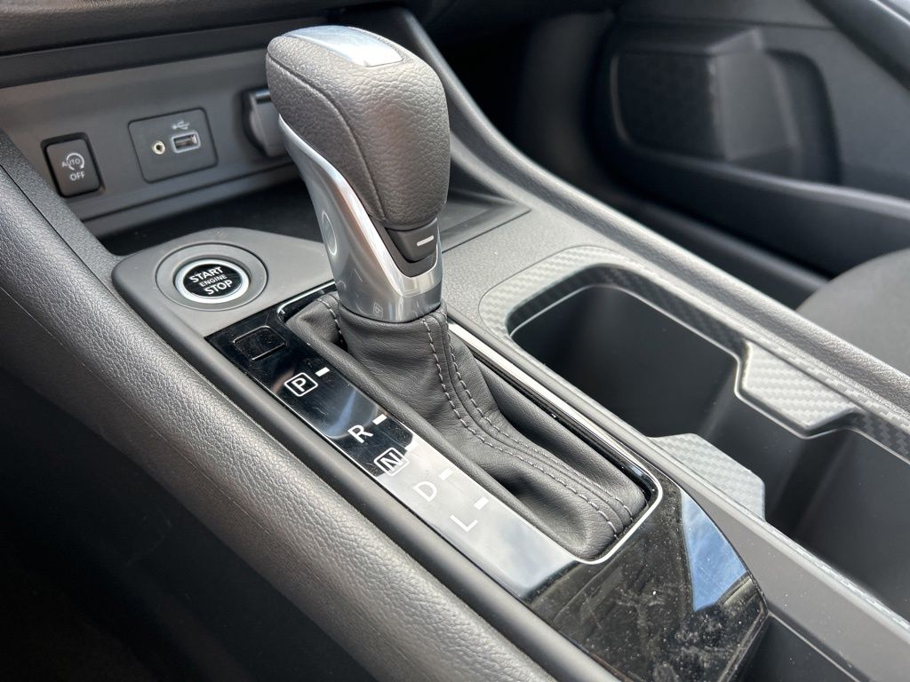 2025 Nissan Sentra S photo 27