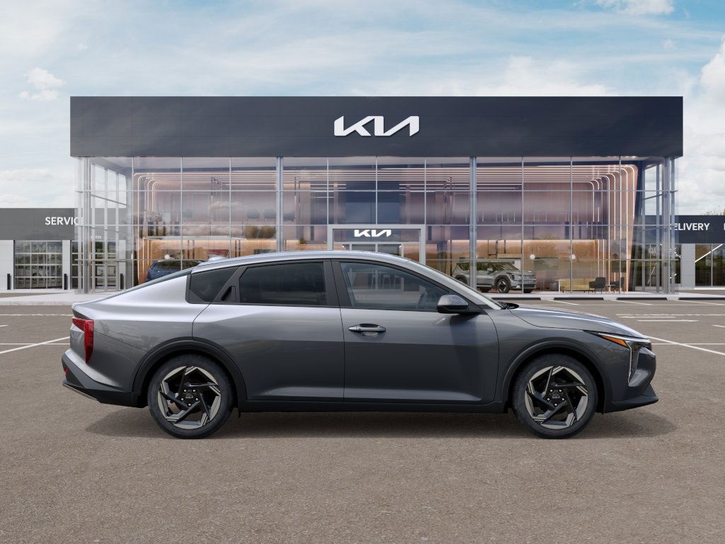 2025 Kia K4 EX photo 4