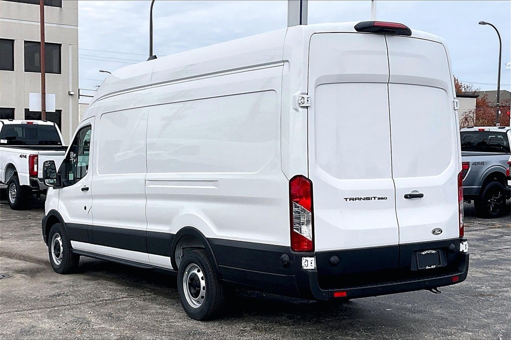 2026 Ford Transit Cargo Van photo 2
