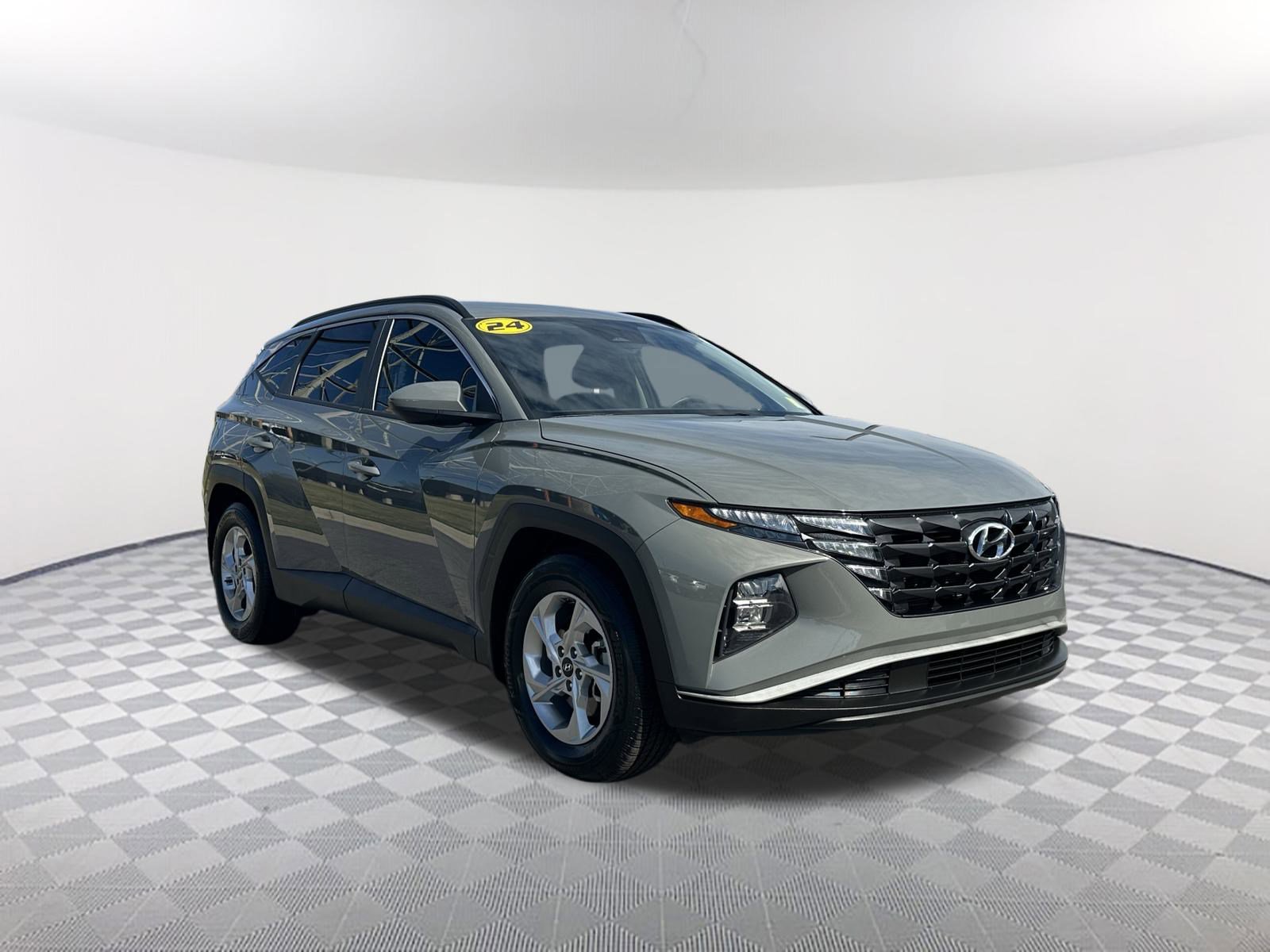 2024 Hyundai Tucson SEL photo 2