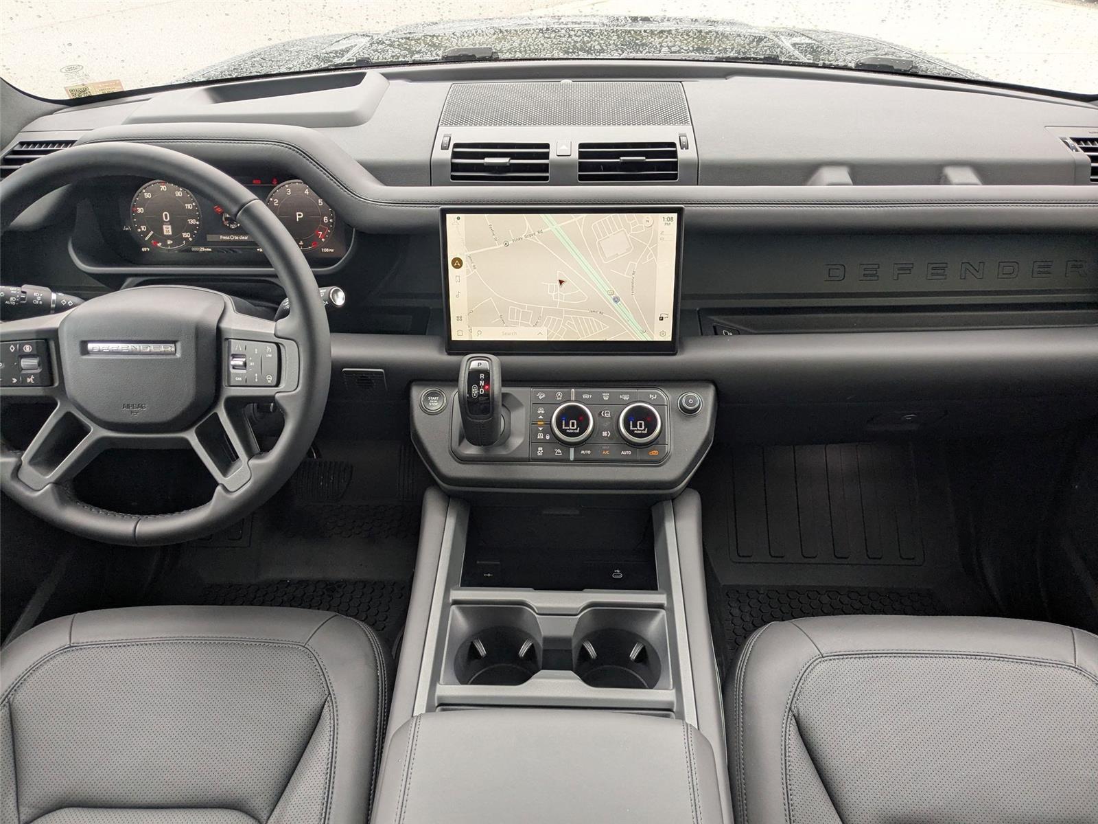 2025 Land Rover Defender 110 X-Dynamic SE photo 24