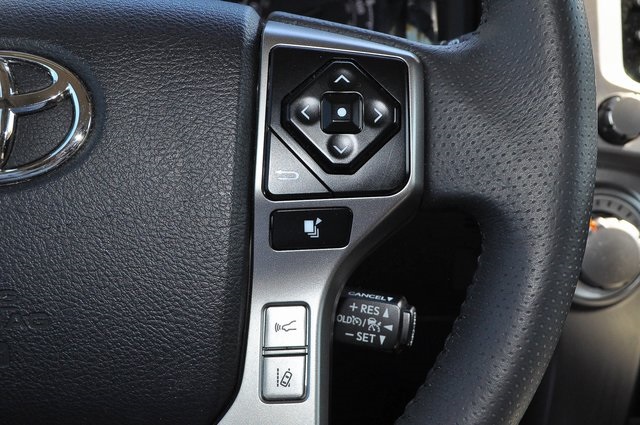 2024 Toyota 4Runner SR5 4WD photo 27