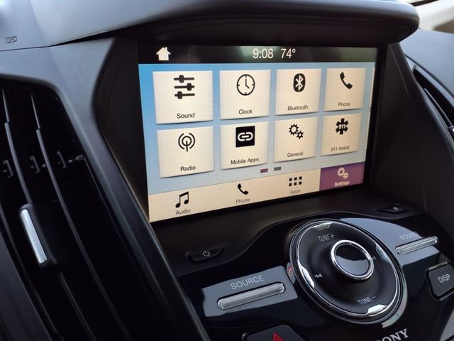 2017 Ford C-Max Energi Titanium photo 24