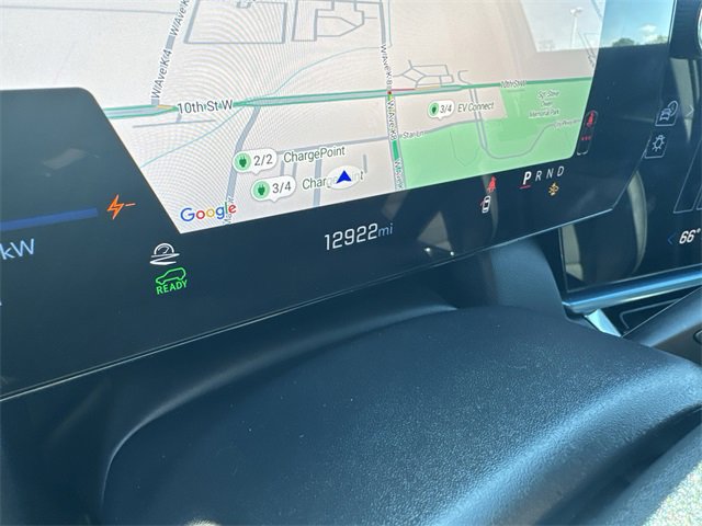 2024 Chevrolet Equinox EV 2LT photo 3