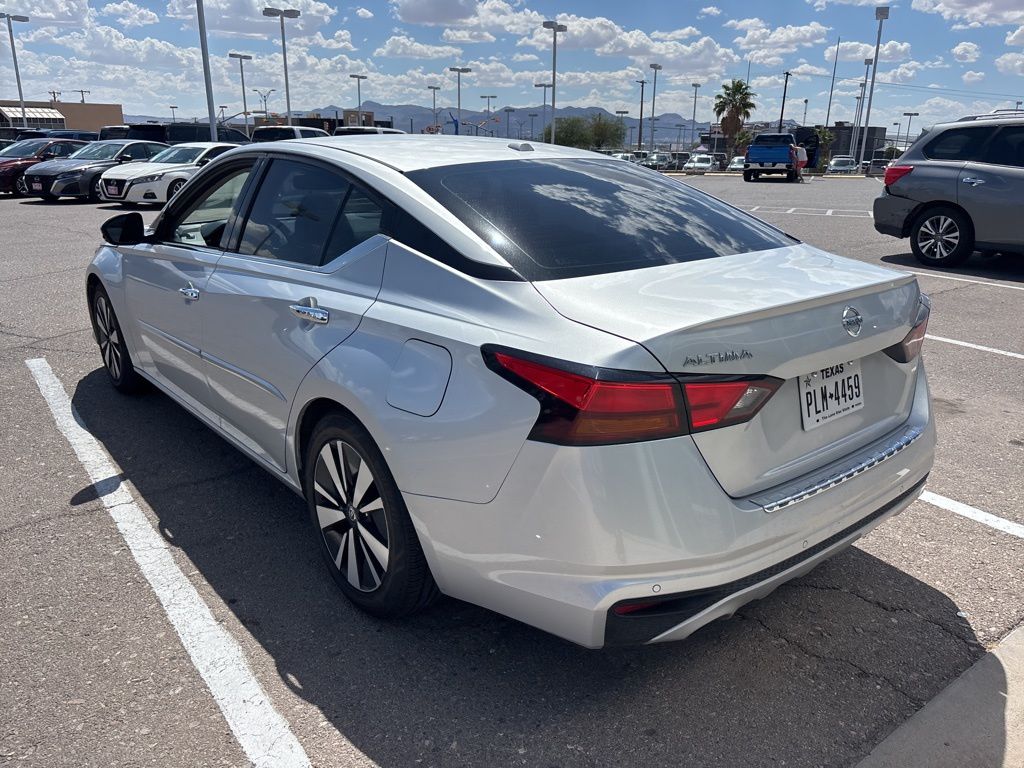 2019 Nissan Altima 2.5 SV photo 13