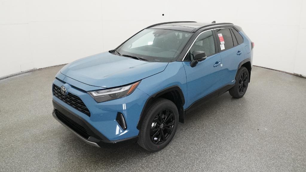 2025 Toyota RAV4 XSE's photo