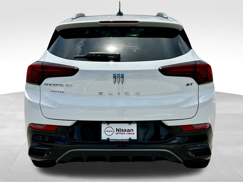 2024 Buick Encore GX Sport Touring photo 19