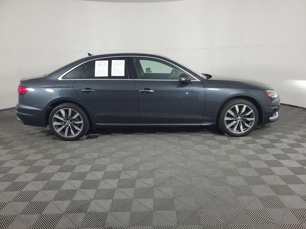 2021 Audi A4 40 Premium Plus Quattro photo 3