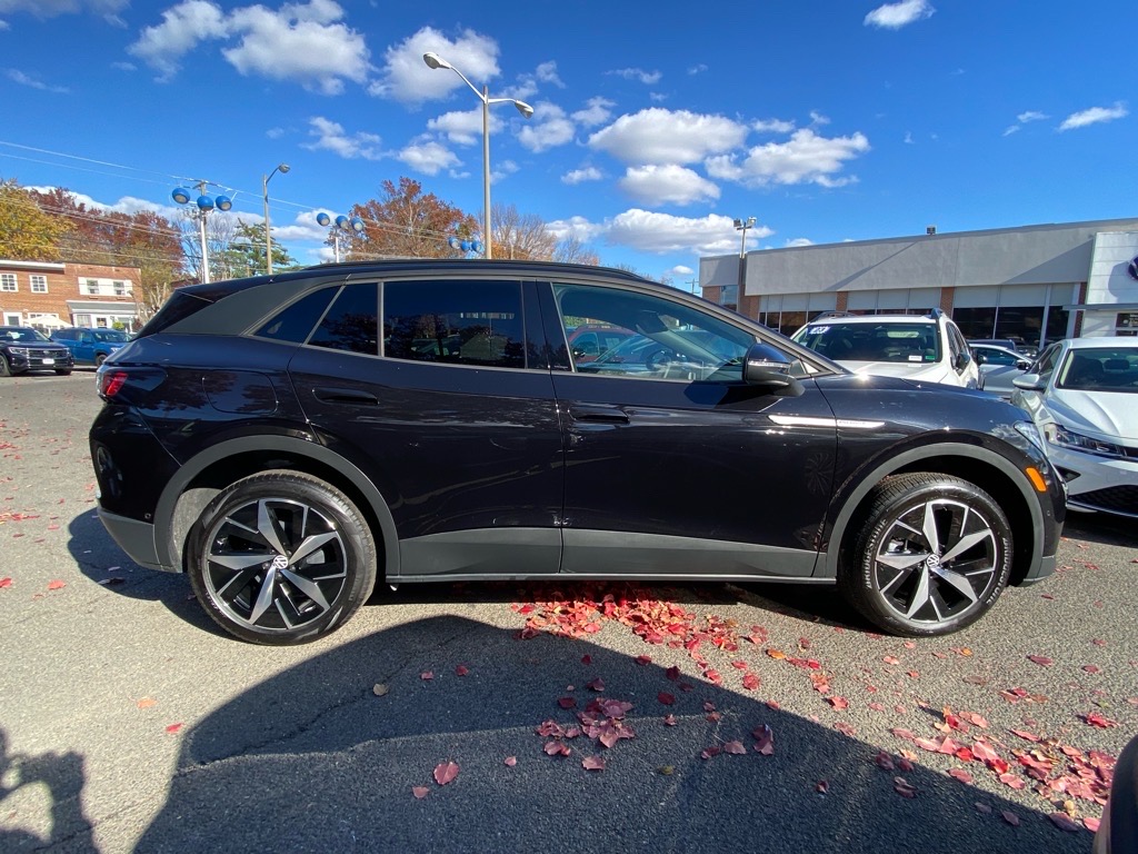 Used 2023 Volkswagen ID.4 PRO S with VIN 1V2WNPE89PC048039 for sale in Alexandria, VA