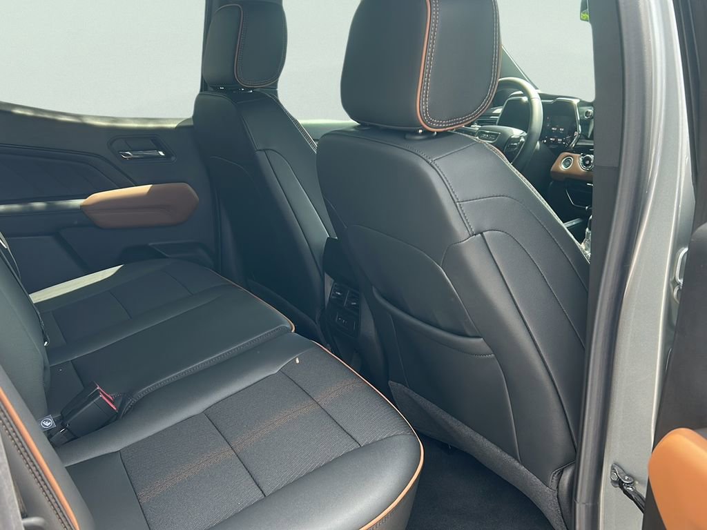2025 Gmc Canyon AT4 photo 23
