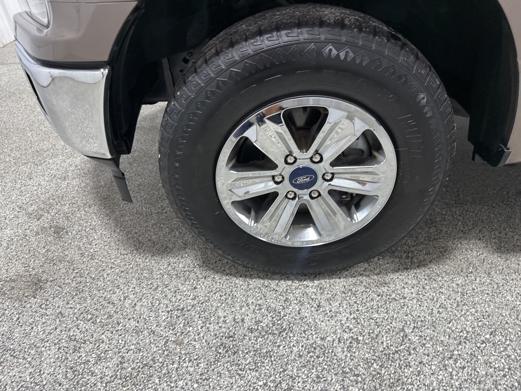 2020 Ford F-150 XLT photo 6