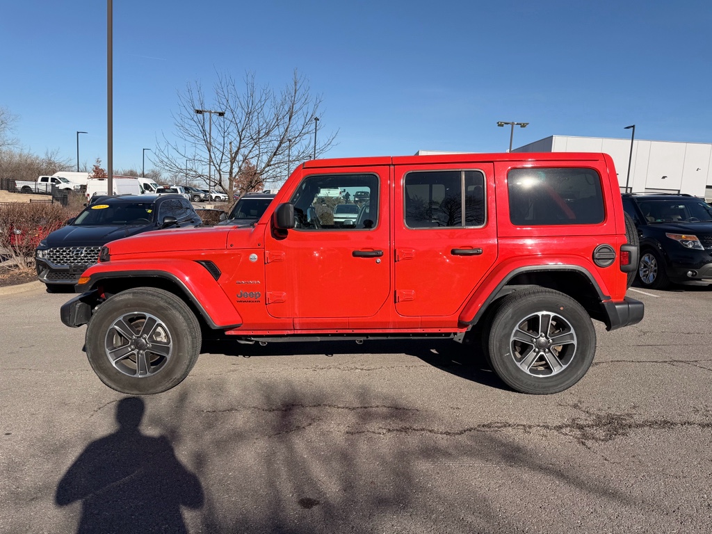 Used 2023 Jeep Wrangler 4-Door Sahara with VIN 1C4HJXENXPW586761 for sale in Kansas City