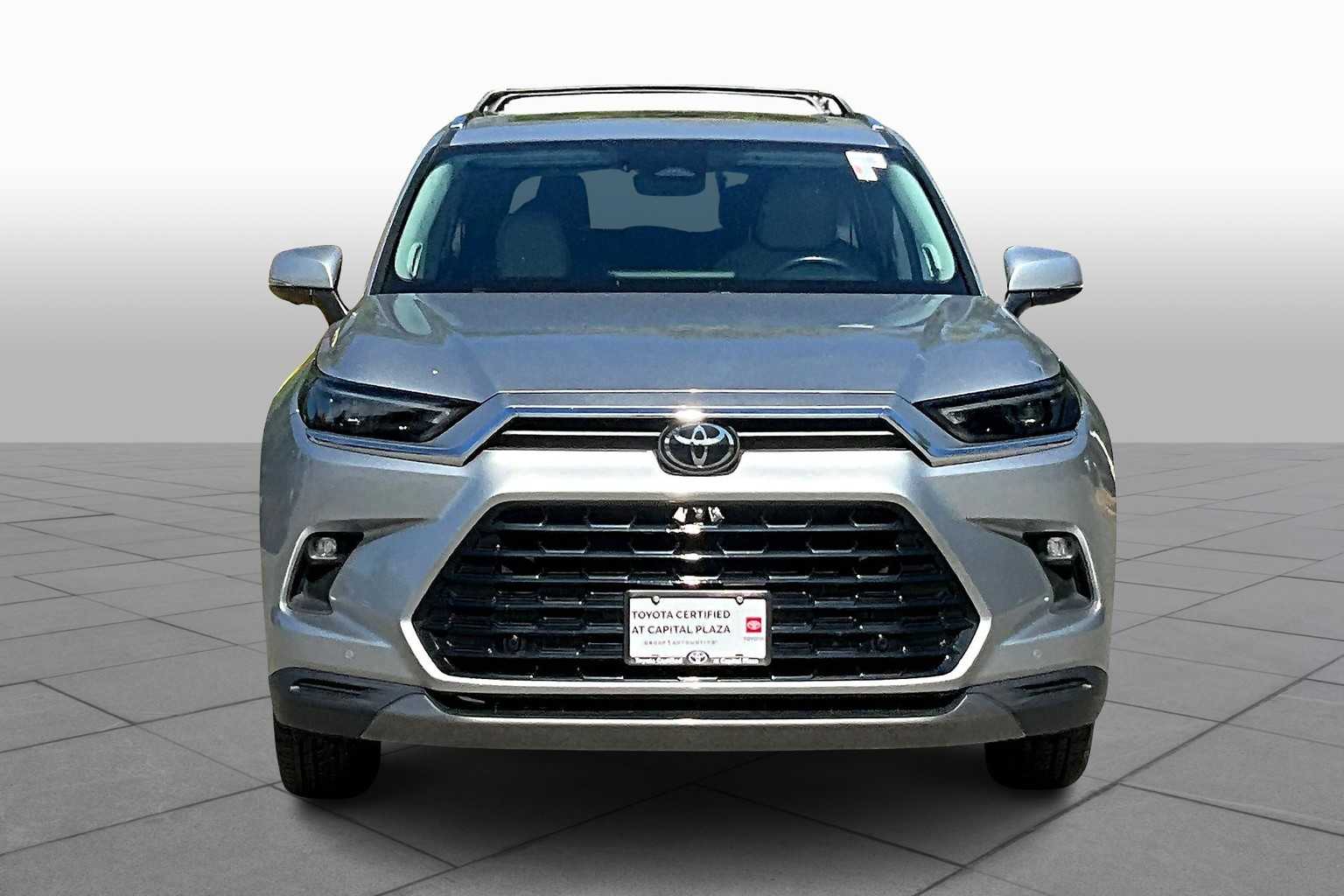2024 Toyota Grand Highlander Platinum AWD photo 3