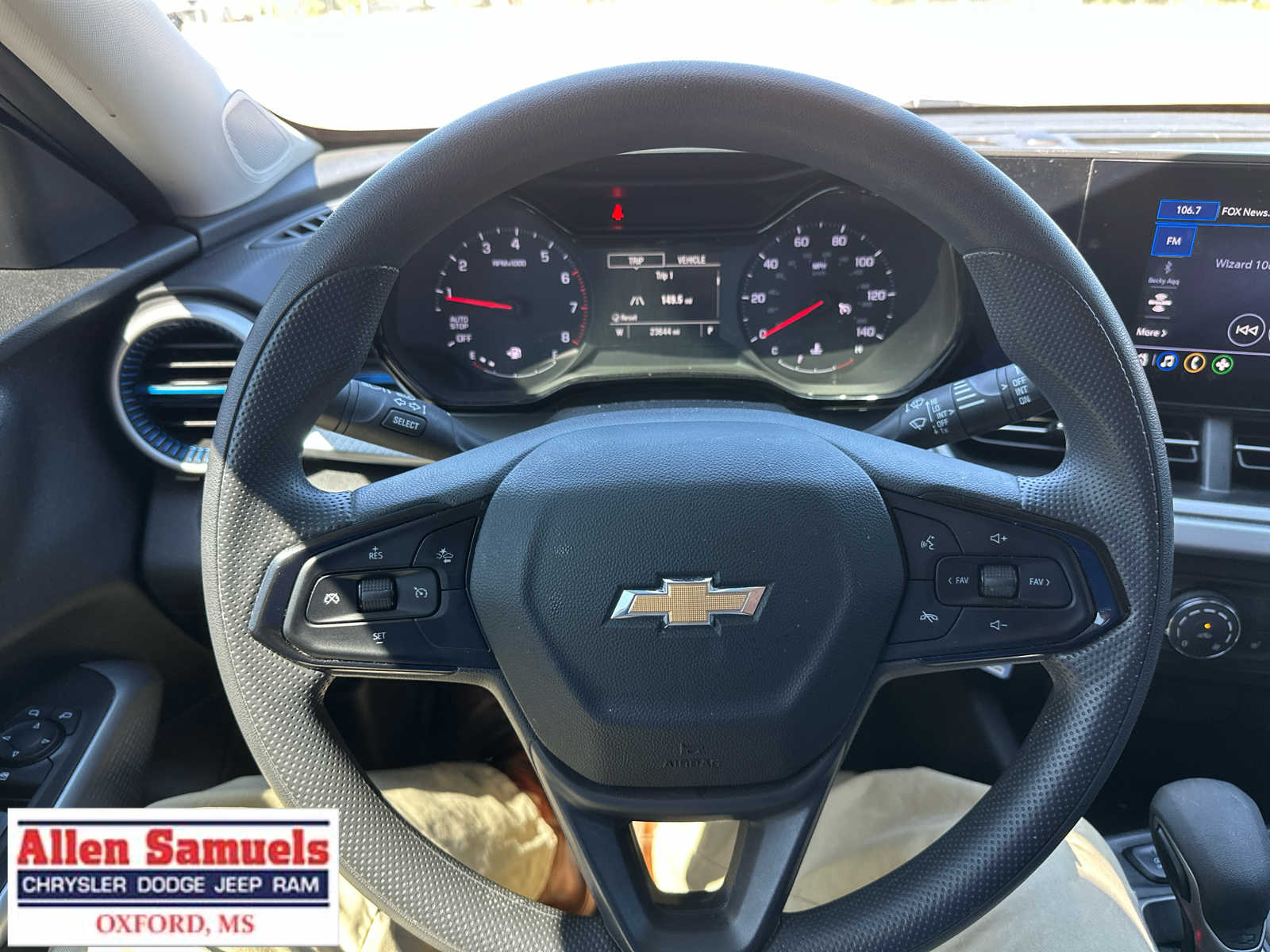 2025 Chevrolet Trax LS photo 24