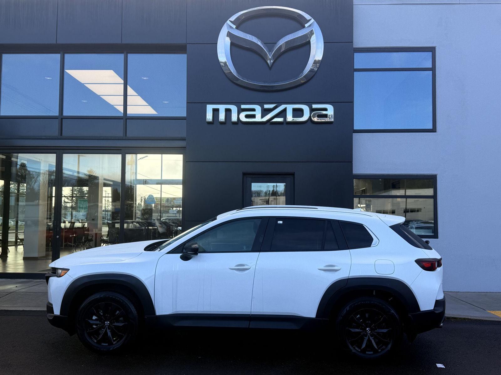 2025 Mazda CX-50 Premium's photo