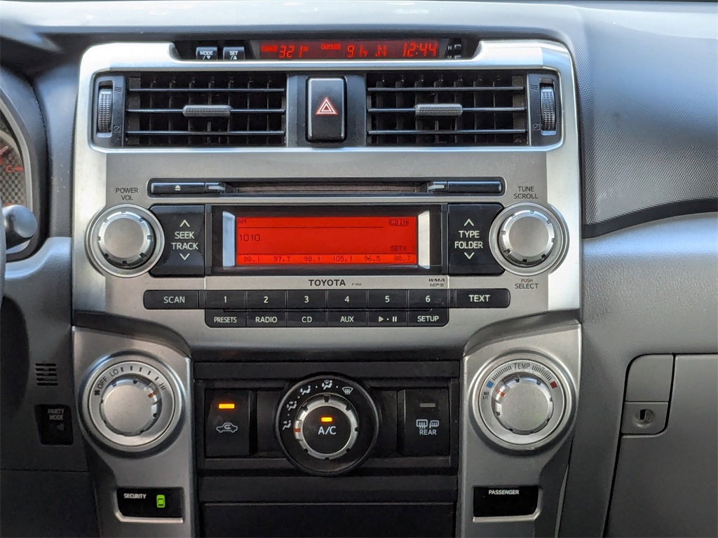 2010 Toyota 4Runner V6 photo 12