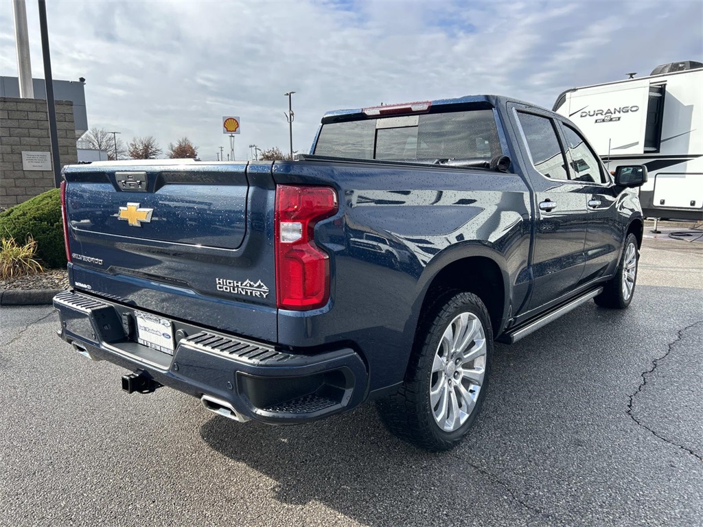 2022 Chevrolet Silverado 1500 High Country photo 3