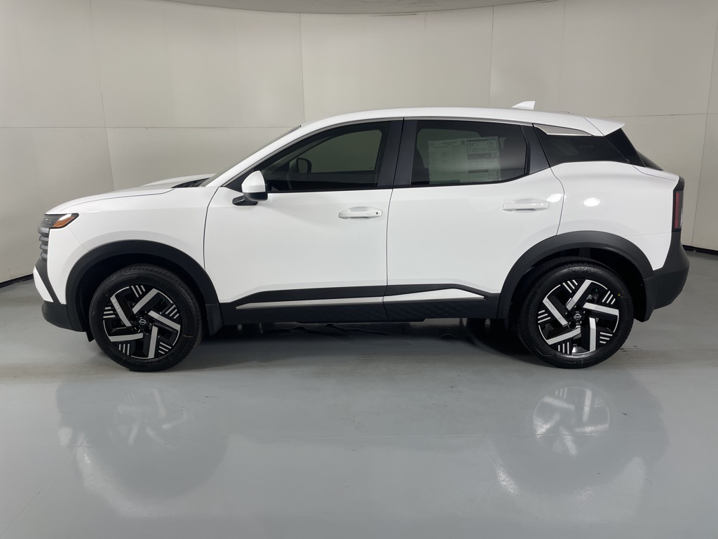 2025 Nissan Kicks SV photo 5