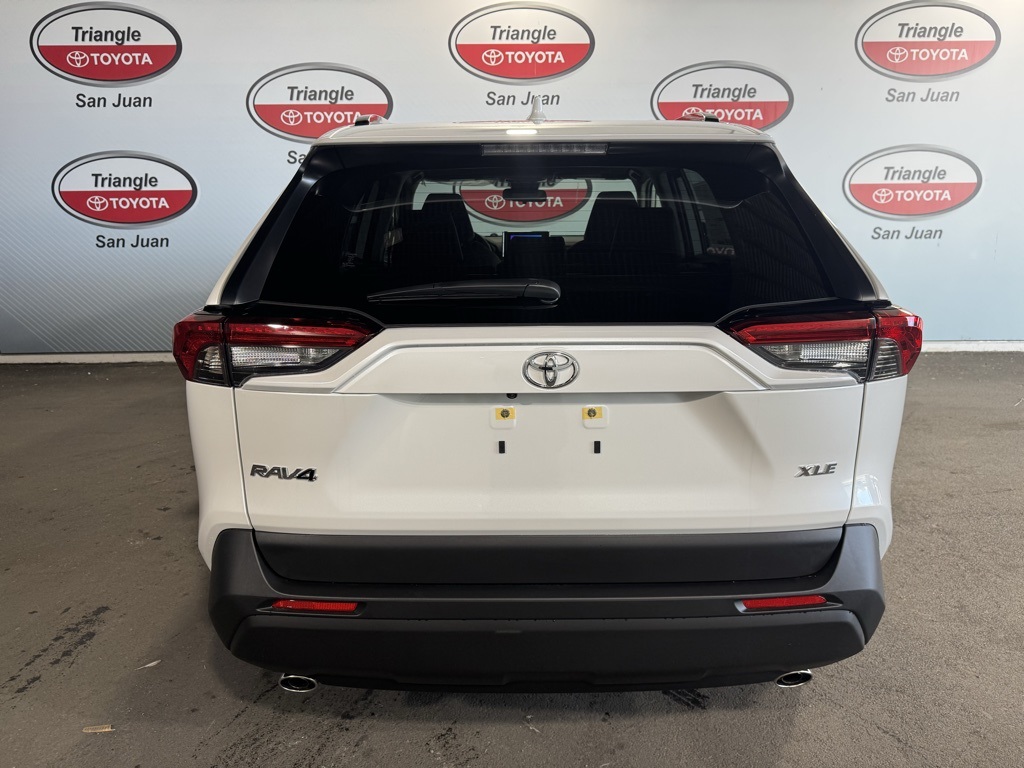 2025 Toyota RAV4 XLE Premium photo 5
