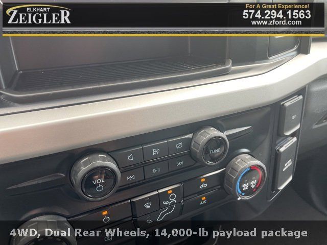 2024 Ford F-350 XLT photo 17