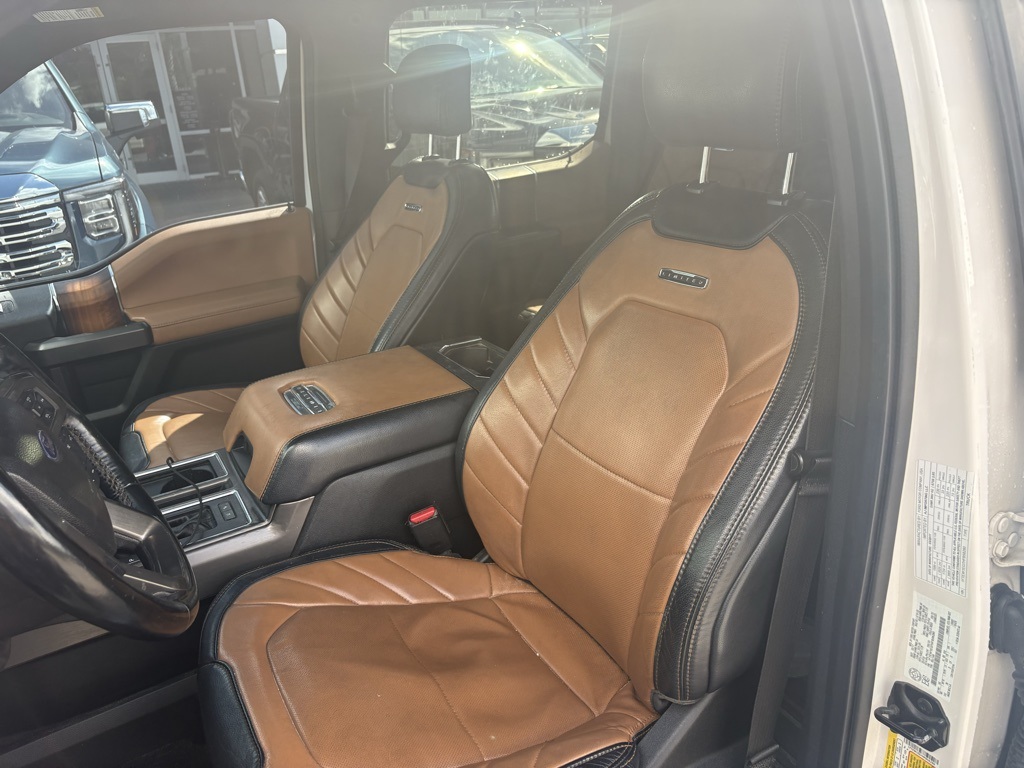 2017 Ford F-150 Limited photo 9