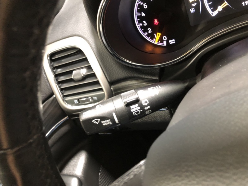 2020 Jeep Grand Cherokee Limited photo 18
