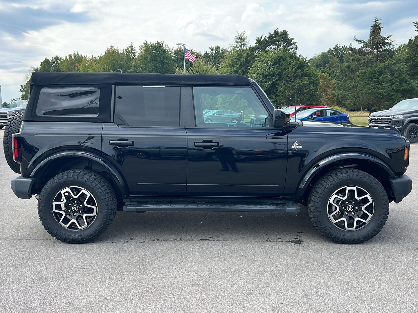 2022 Ford Bronco Outer Banks photo 4