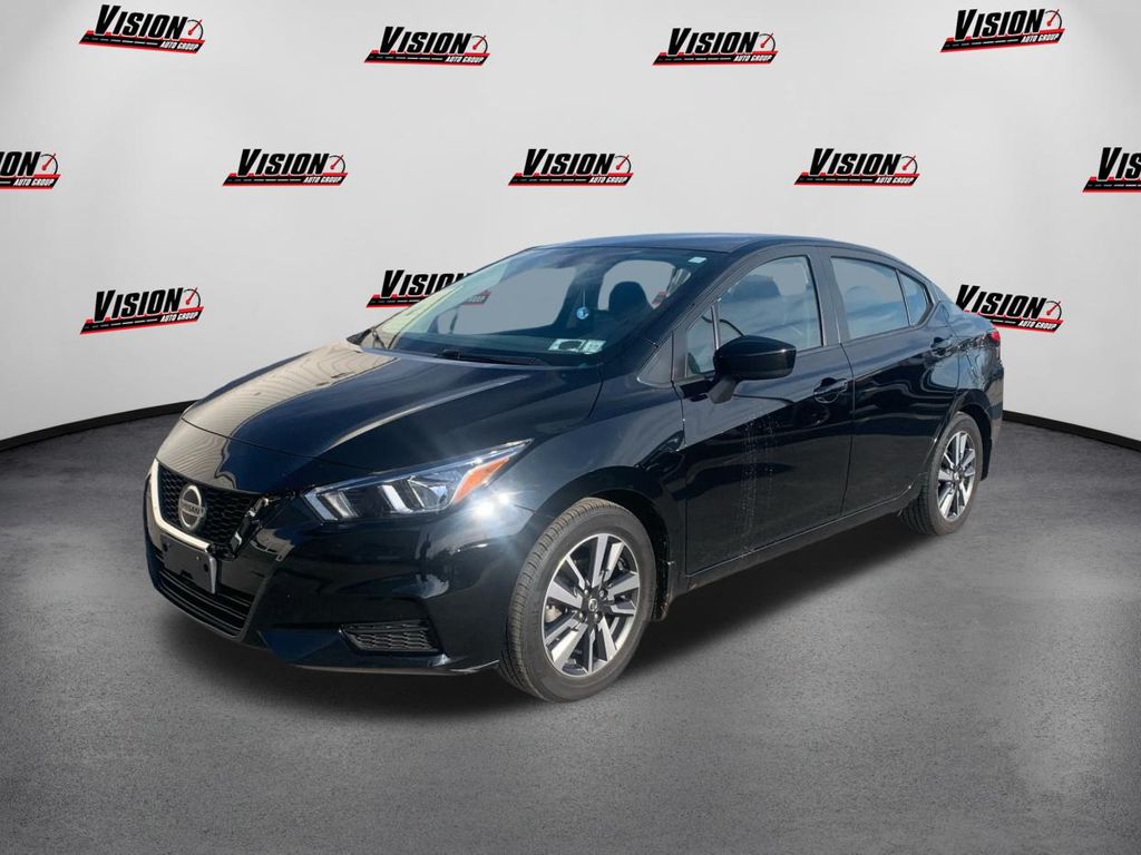 2022 Nissan Versa Sedan SV's photo
