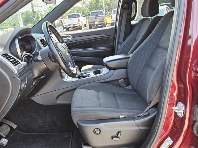 2020 Jeep Grand Cherokee Laredo E photo 5