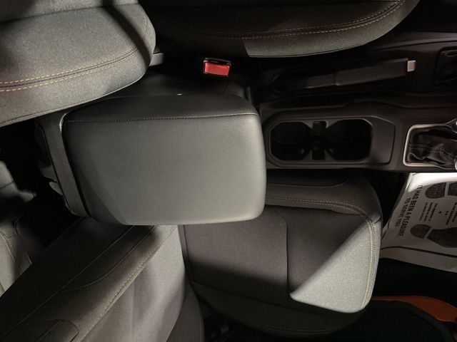 2025 Jeep Gladiator Sport photo 23