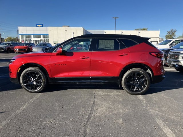 2025 Chevrolet Blazer RS photo 4