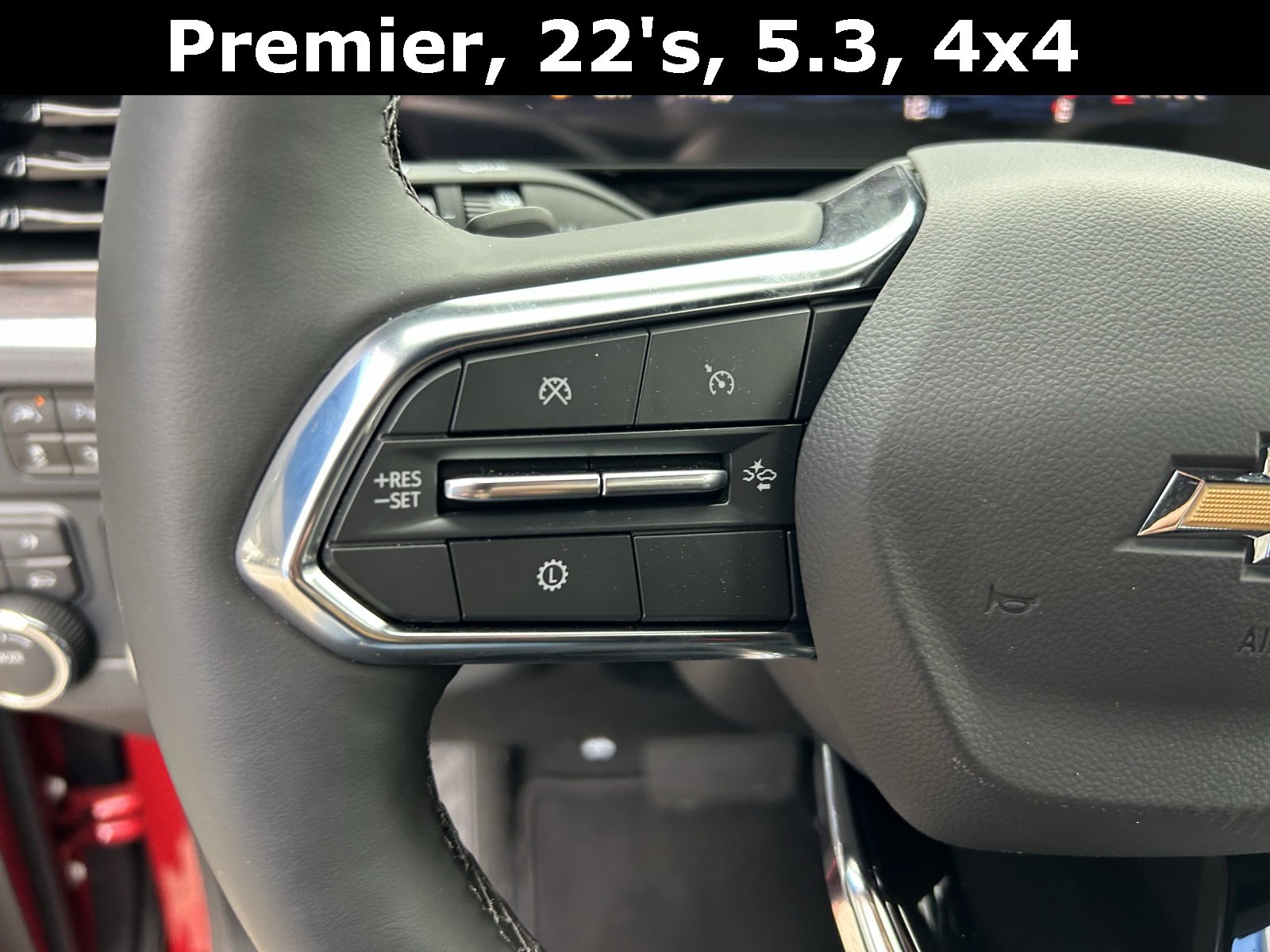 2025 Chevrolet Suburban Premier photo 15