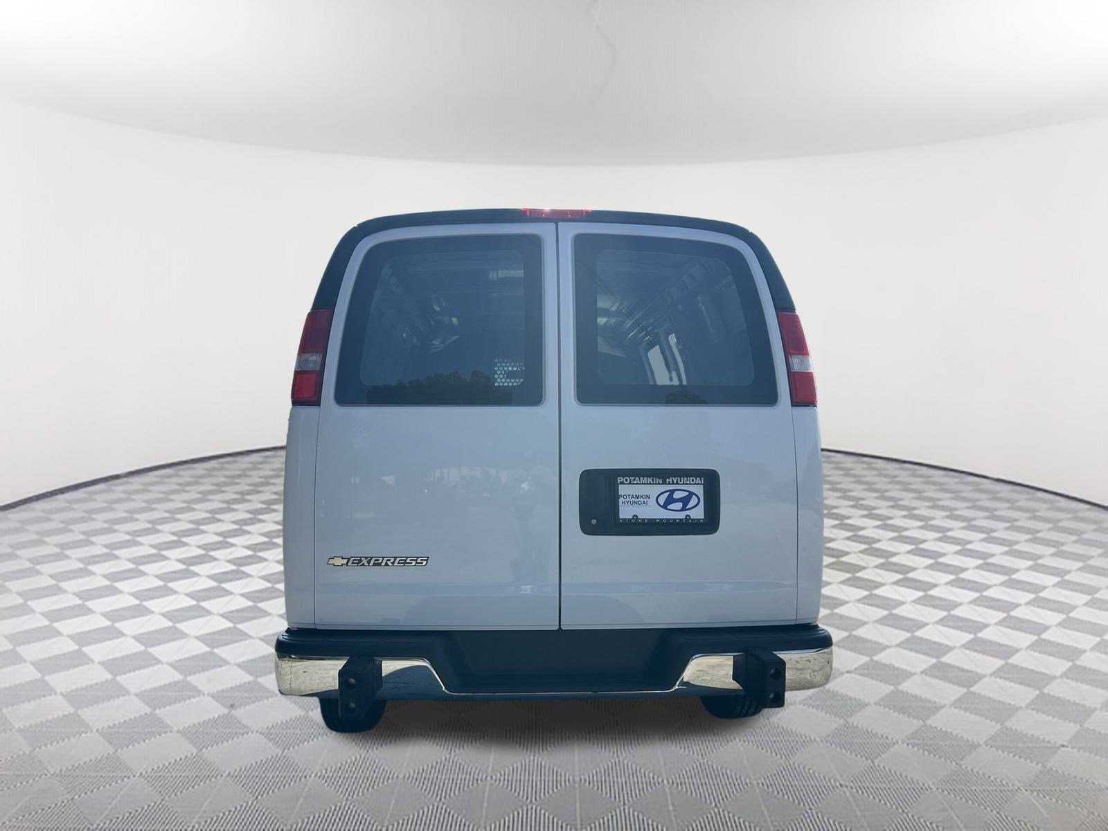 2023 Chevrolet Express 2500 Cargo photo 5