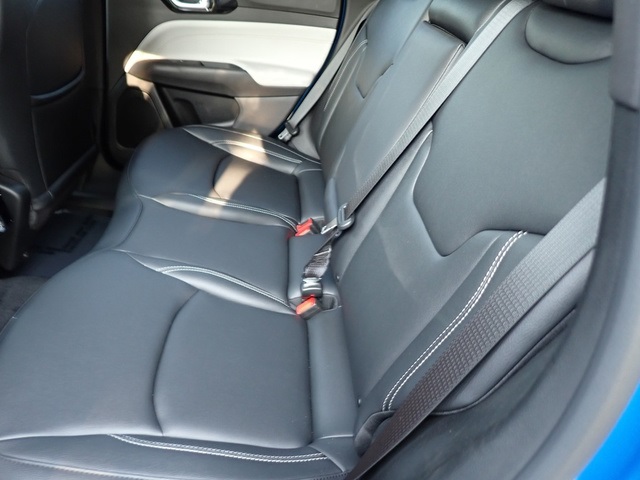 2025 Jeep Compass Limited photo 14