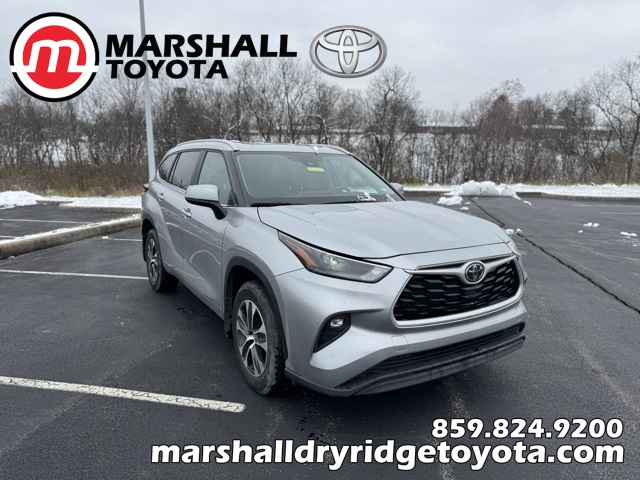 2024 Toyota Highlander XLE's photo
