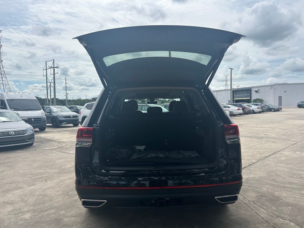 2026 Volkswagen Atlas SE Technology photo 32