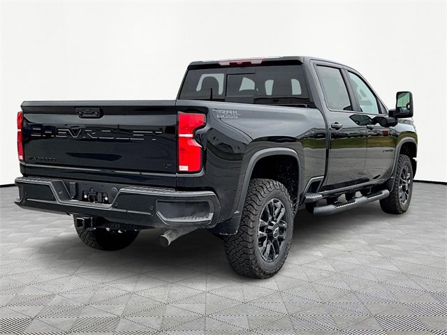 2025 Chevrolet Silverado 2500HD LT photo 6