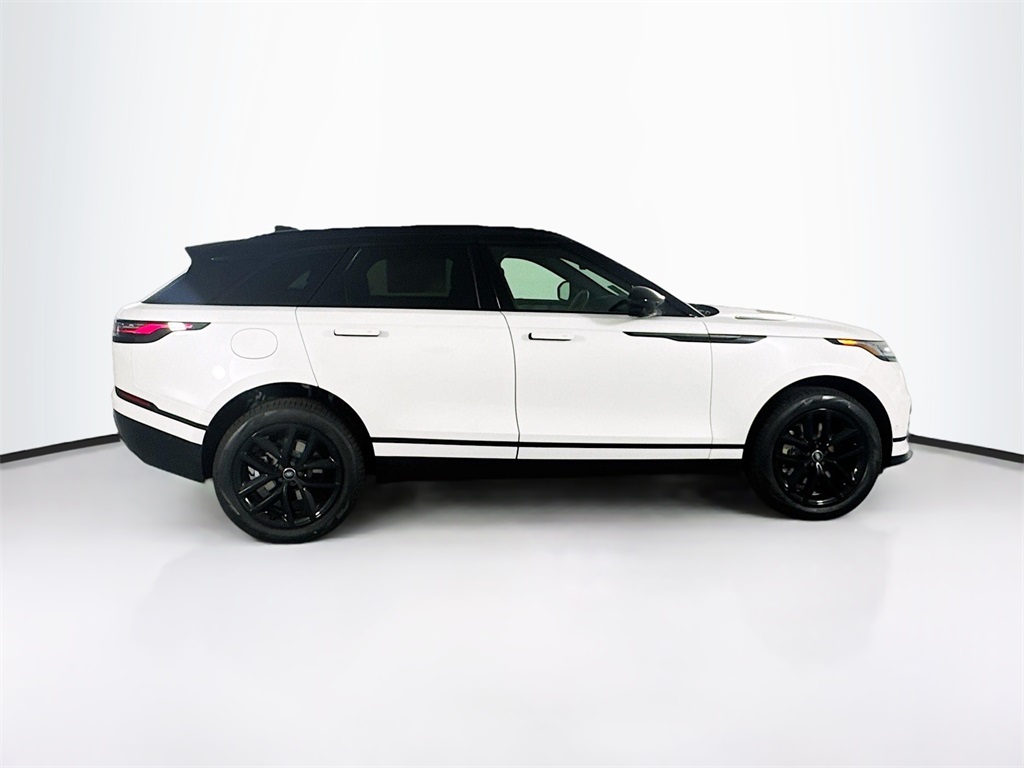 2026 Land Rover Range Rover Velar SE photo 3