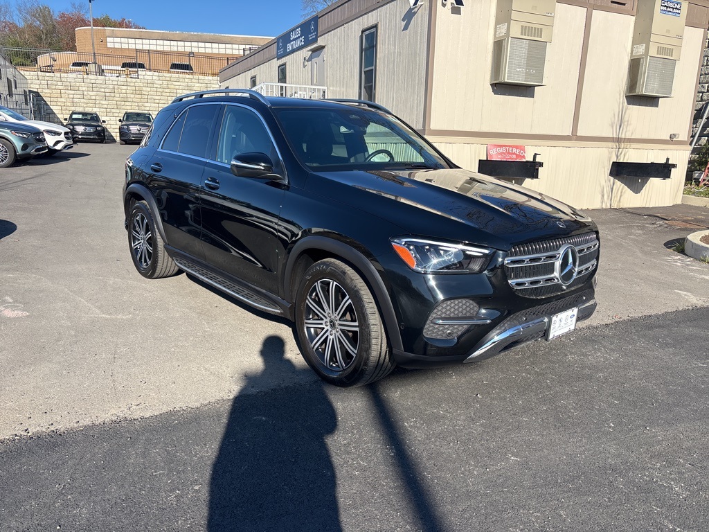 2025 Mercedes Benz GLE 350 4MATIC photo 2