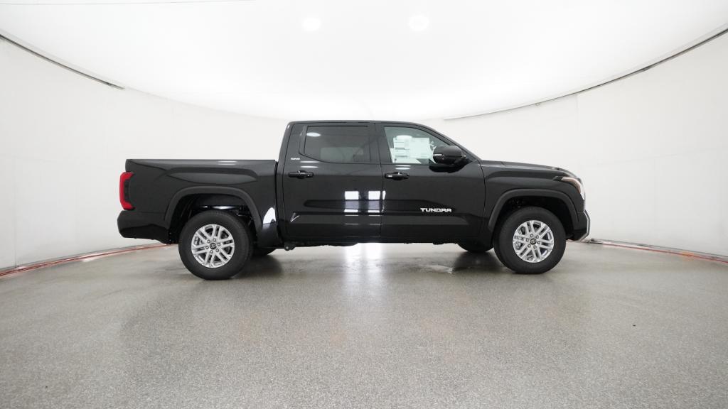 2026 Toyota Tundra SR5 CrewMax photo 26