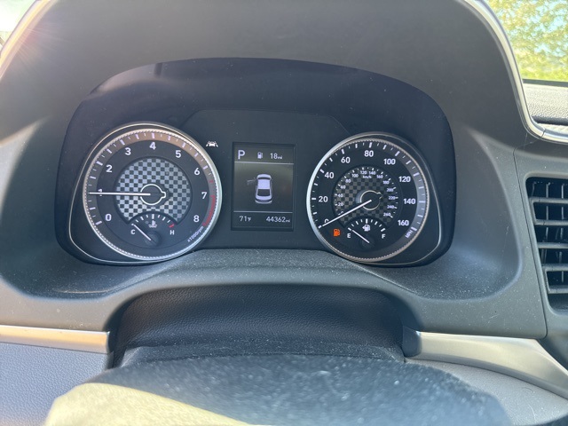 2019 Hyundai Elantra SEL photo 14